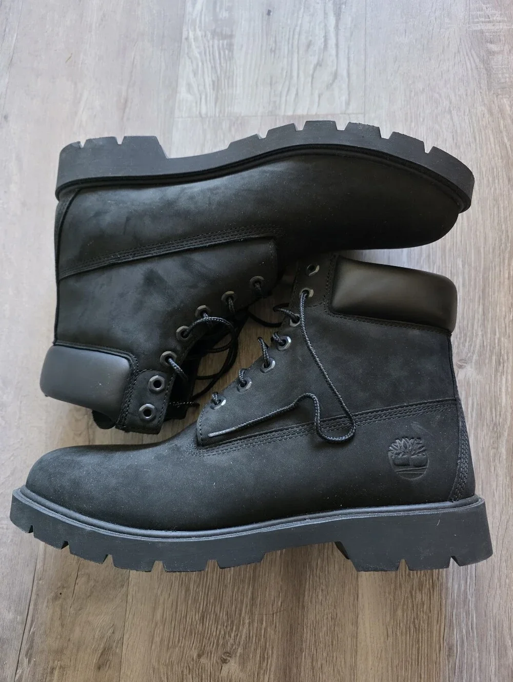 NWOB Mens Black Timberland 6inch Waterproof Boots Size 11